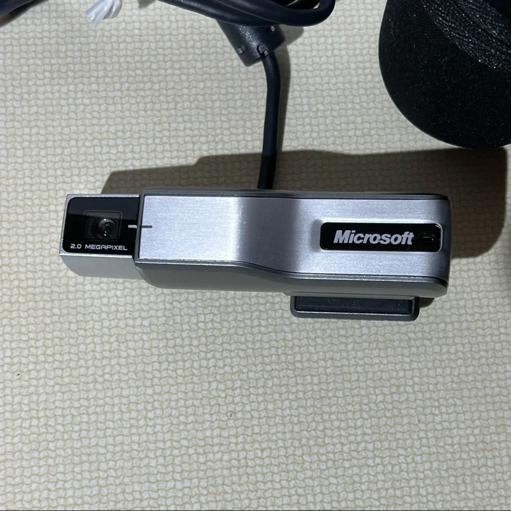 Microsoft LifeCam NX-6000 Web Cam With Case